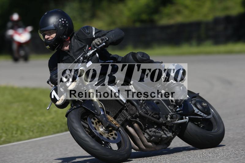 /Archiv-2024/29 12.06.2024 MOTO.CH Track Day ADR/Gruppe gelb/19